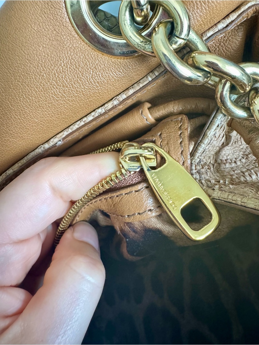 🤎Authentic Dolce & Gabbana Raffia Python Trim Padlock Bag🤎 - Picture 13 of 13